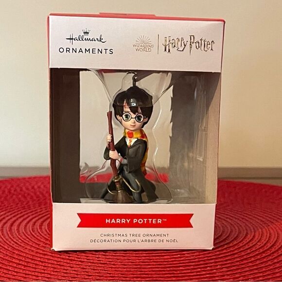 Hallmark Harry Potter with Broom Ornament NWT - Picture 7 of 8